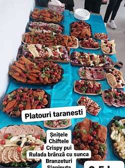 Platouri traditionale personalizate
